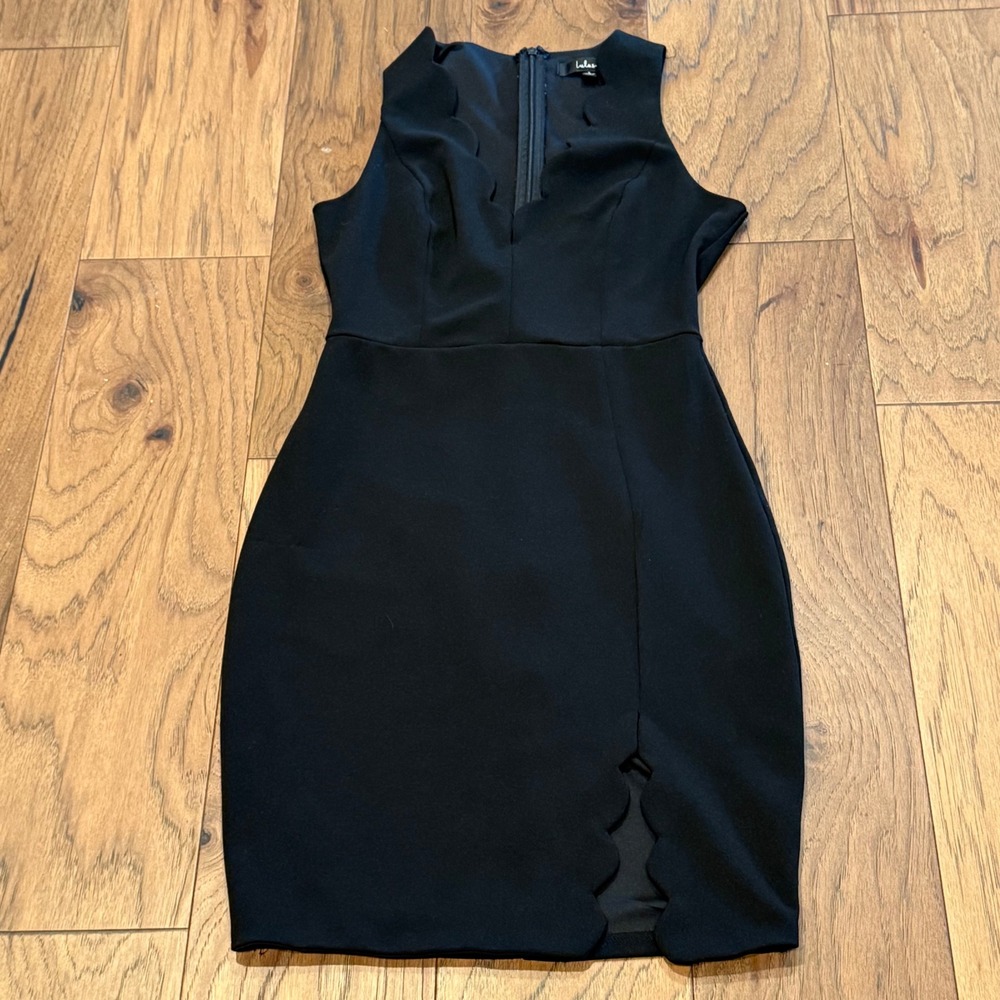 Lulus Black‎ Scalloped V-Neck Bodycon Mini Dress PD7025NL Sleeveless Small